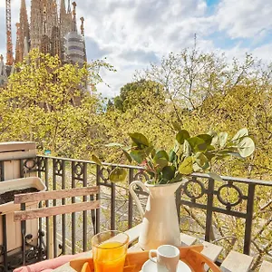 Bbarcelona Sagrada Familia Garden Apartamento Barcelona