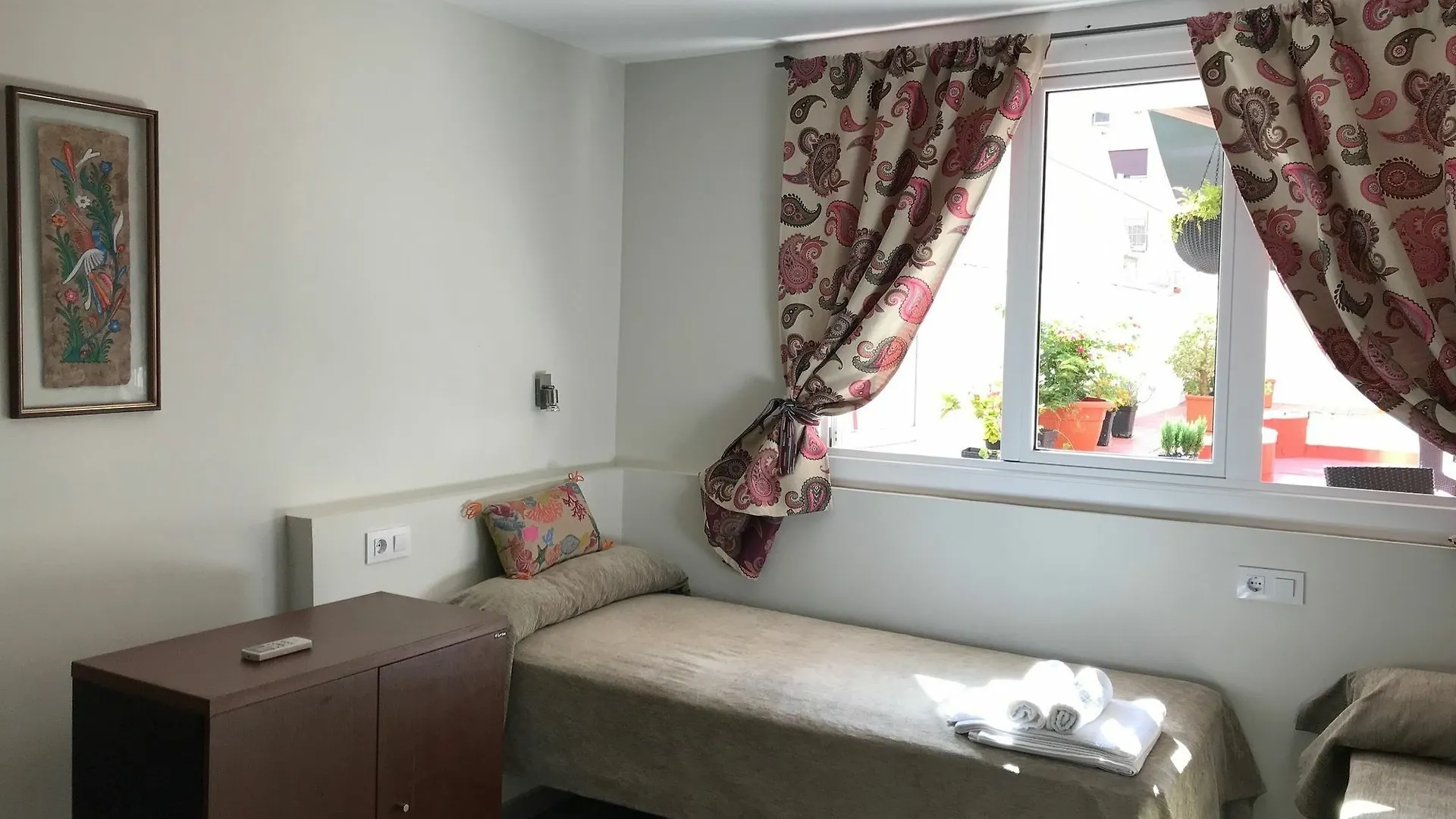 Hostal LIWI Barcelona 0*,  España